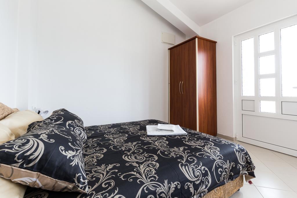 Apartments Sofia Sutomore Eksteriør bilde